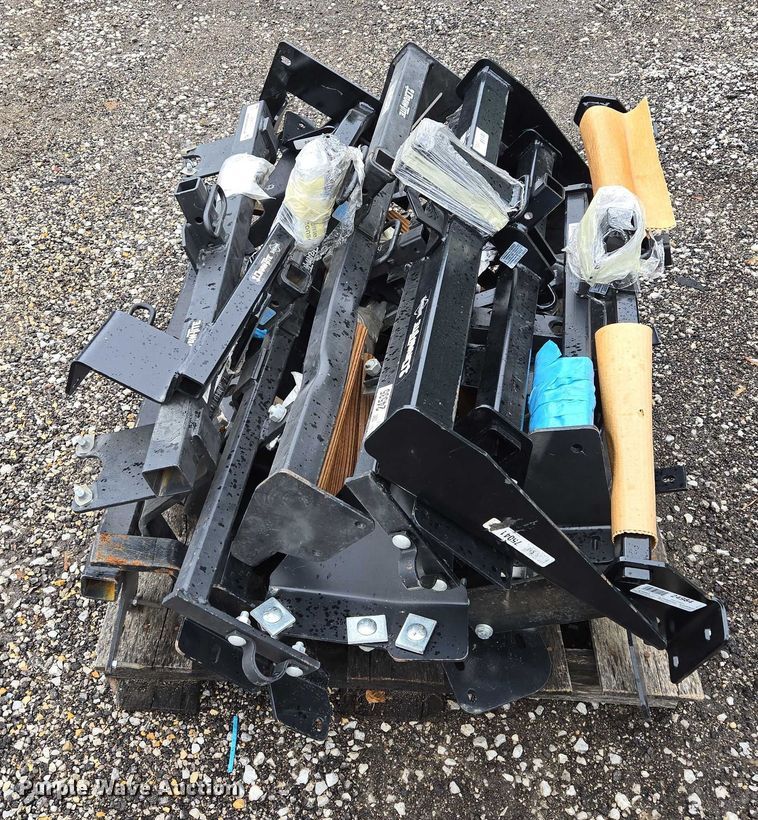 image for item EM7419 Approximately 12 Draw Tite receiver hitches