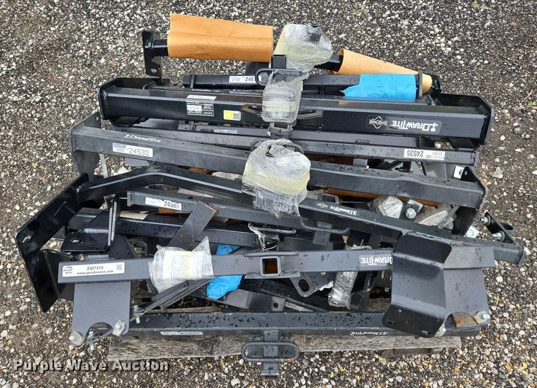 image for item EM7419 Approximately 12 Draw Tite receiver hitches