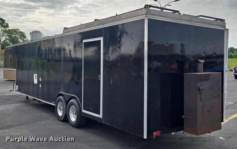 image for item EM7422 2001 S&S food trailer