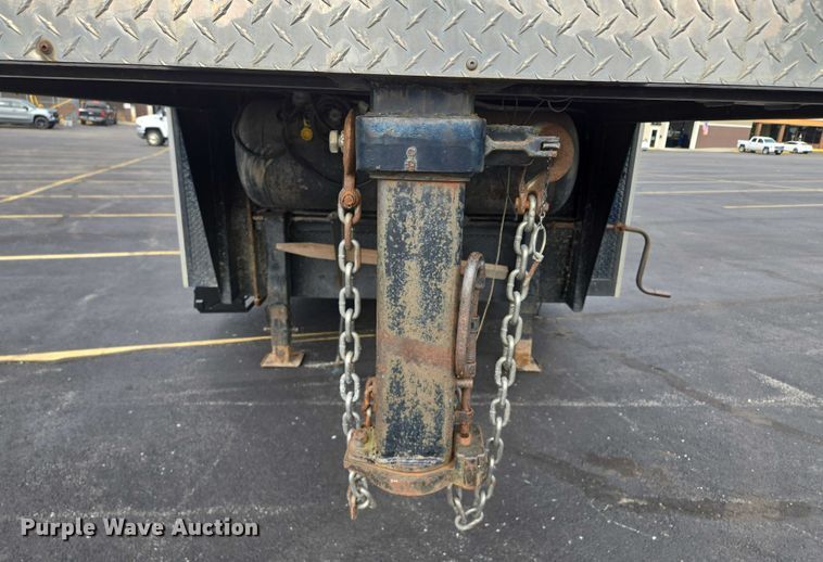 image for item EM7422 2001 S&S food trailer