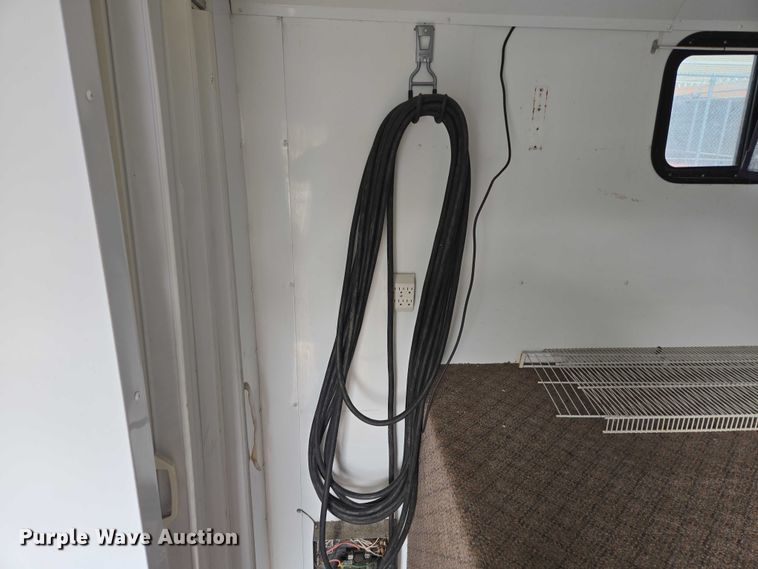 image for item EM7422 2001 S&S food trailer