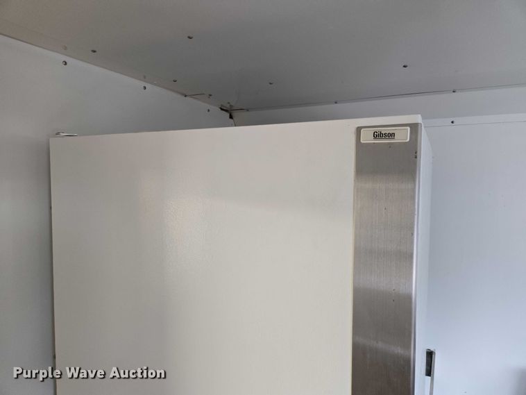 image for item EM7422 2001 S&S food trailer