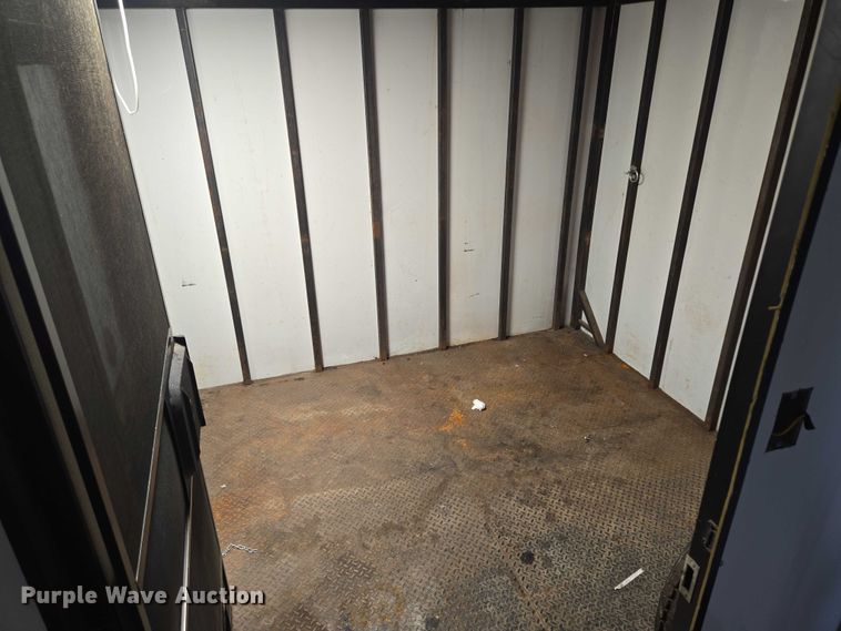 image for item EM7422 2001 S&S food trailer