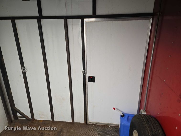 image for item EM7422 2001 S&S food trailer