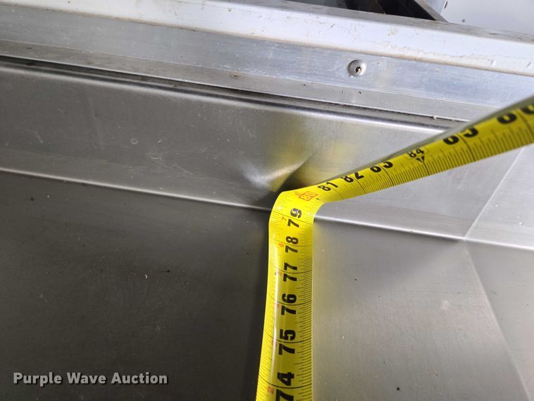 image for item EM7422 2001 S&S food trailer