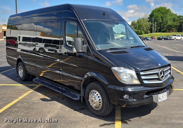 image for item EM7425 2014 Mercedes-Benz Sprinter 3500  party bus
