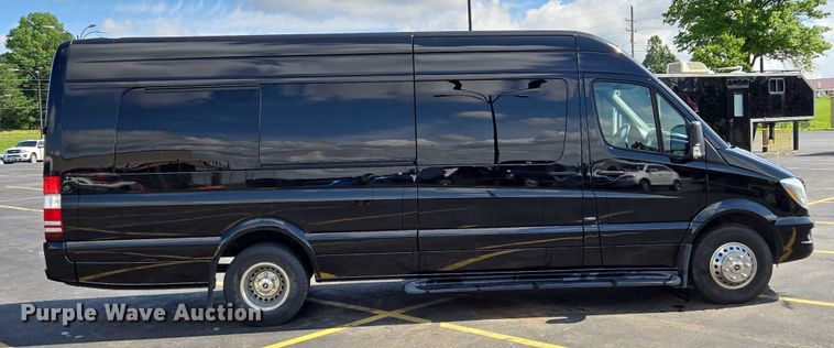 image for item EM7425 2014 Mercedes-Benz Sprinter 3500  party bus