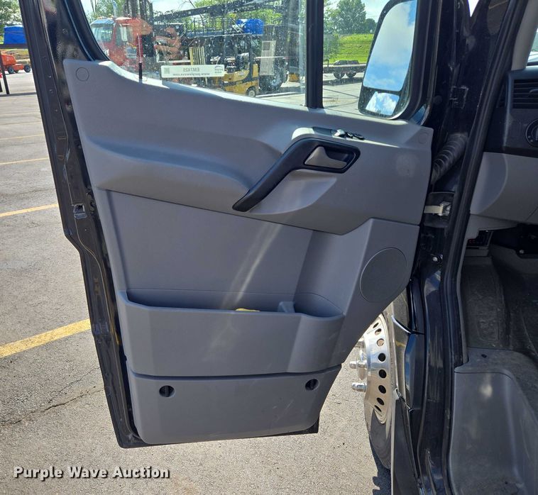 image for item EM7425 2014 Mercedes-Benz Sprinter 3500  party bus