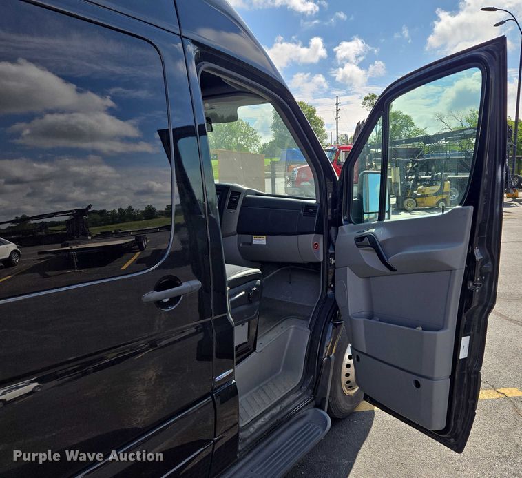 image for item EM7425 2014 Mercedes-Benz Sprinter 3500  party bus