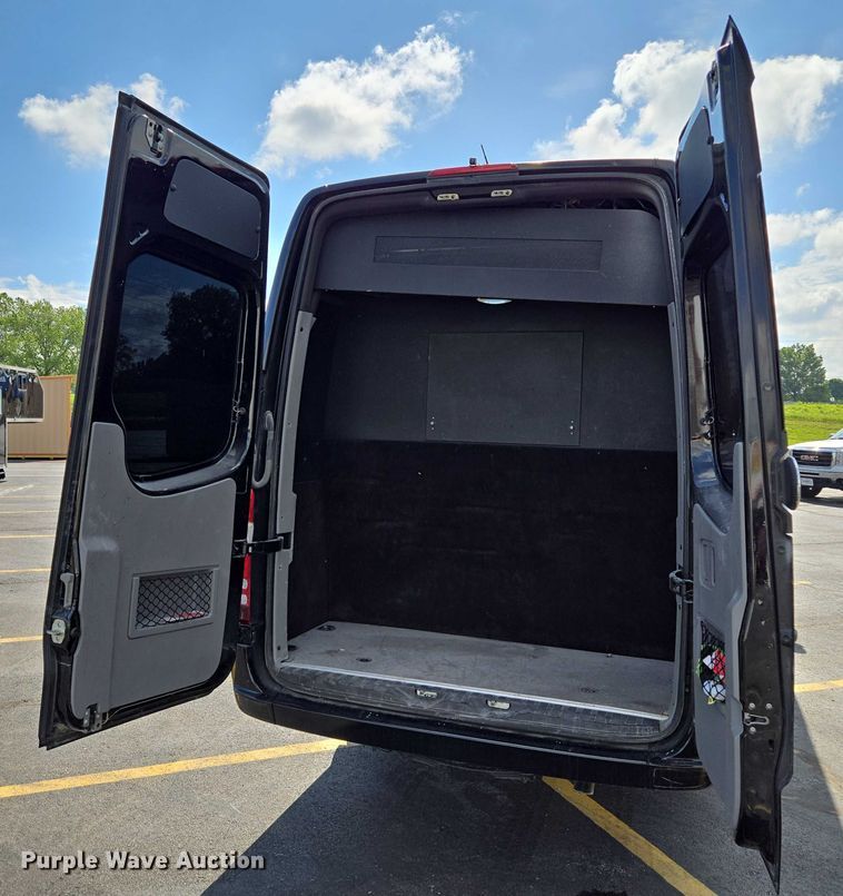 image for item EM7425 2014 Mercedes-Benz Sprinter 3500  party bus