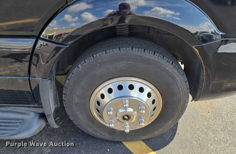 image for item EM7425 2014 Mercedes-Benz Sprinter 3500  party bus