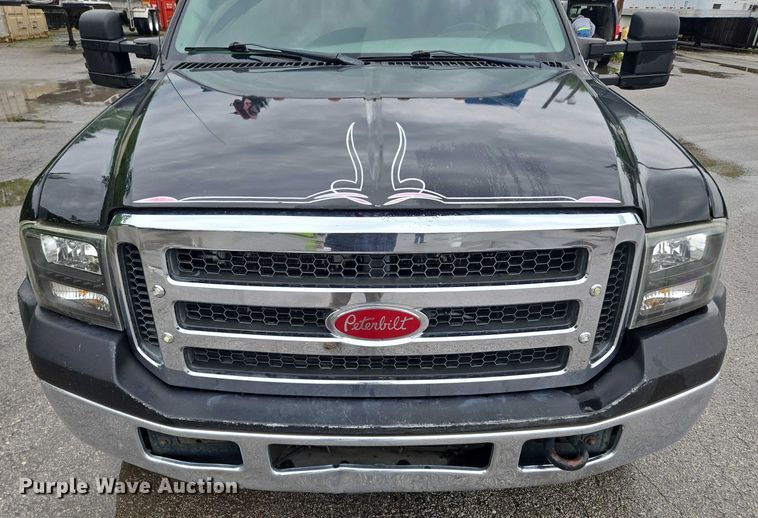 image for item EM7472 2005 Ford F550  utility / service truck