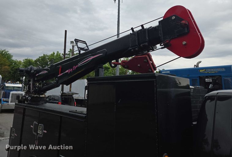 image for item EM7472 2005 Ford F550  utility / service truck