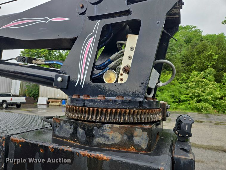 image for item EM7472 2005 Ford F550  utility / service truck