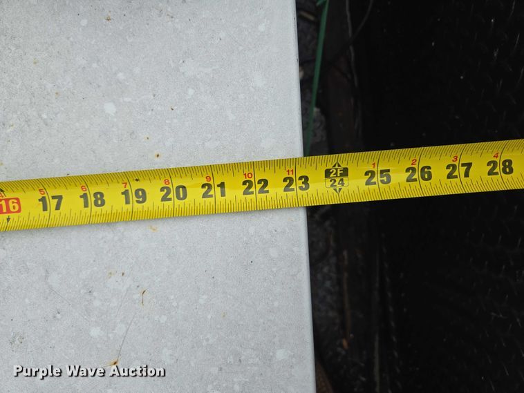 image for item EM7472 2005 Ford F550  utility / service truck