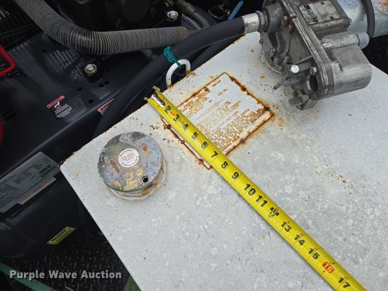 image for item EM7472 2005 Ford F550  utility / service truck