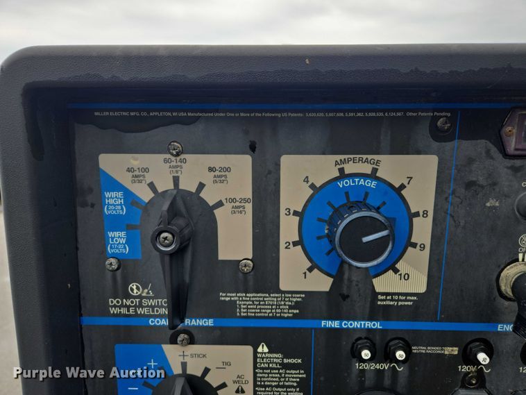 image for item EM7472 2005 Ford F550  utility / service truck