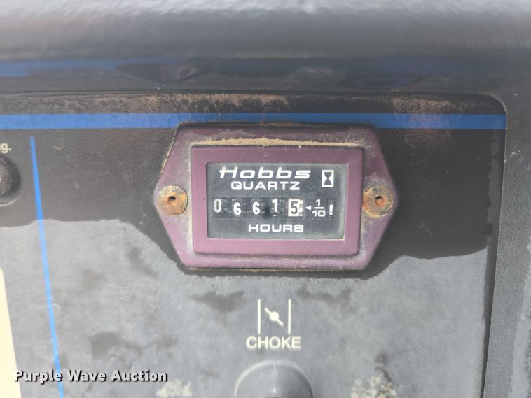 image for item EM7472 2005 Ford F550  utility / service truck