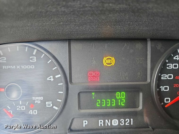 image for item EM7472 2005 Ford F550  utility / service truck