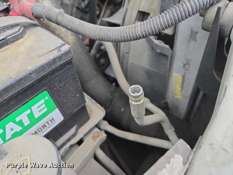 image for item EM7472 2005 Ford F550  utility / service truck