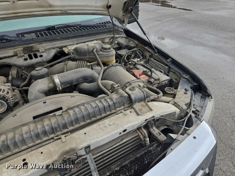 image for item EM7472 2005 Ford F550  utility / service truck