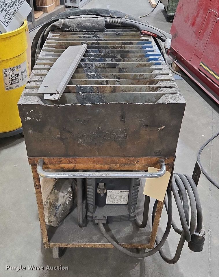 image for item EM7485 2014 Victor Thermal Dynamics CutMaster 52 plasma cutter