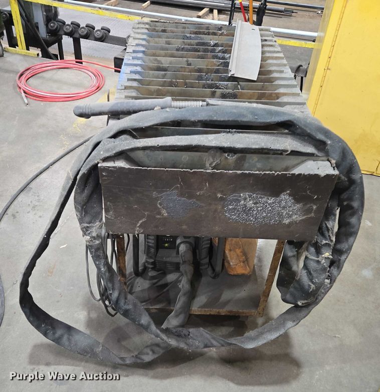 image for item EM7485 2014 Victor Thermal Dynamics CutMaster 52 plasma cutter