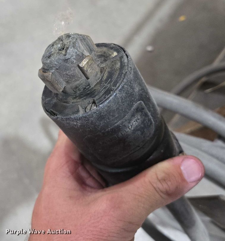 image for item EM7485 2014 Victor Thermal Dynamics CutMaster 52 plasma cutter