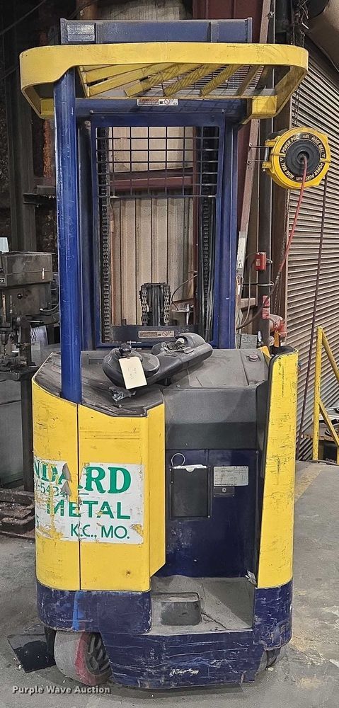 image for item EM7487 Komatsu FR18S-2A reach truck 