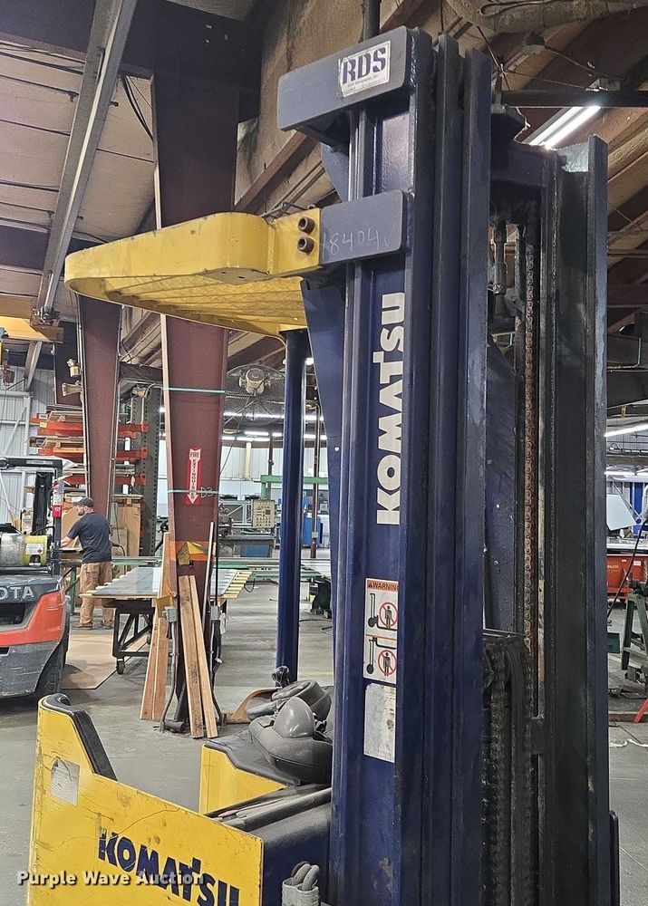 image for item EM7487 Komatsu FR18S-2A reach truck 