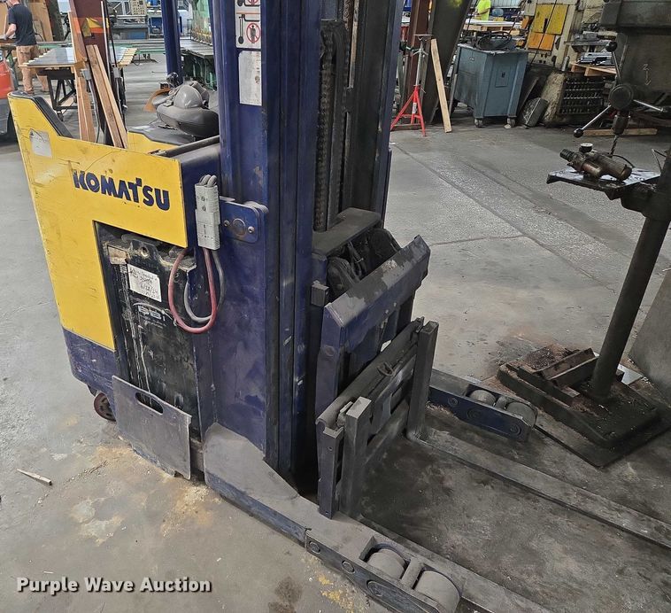 image for item EM7487 Komatsu FR18S-2A reach truck 