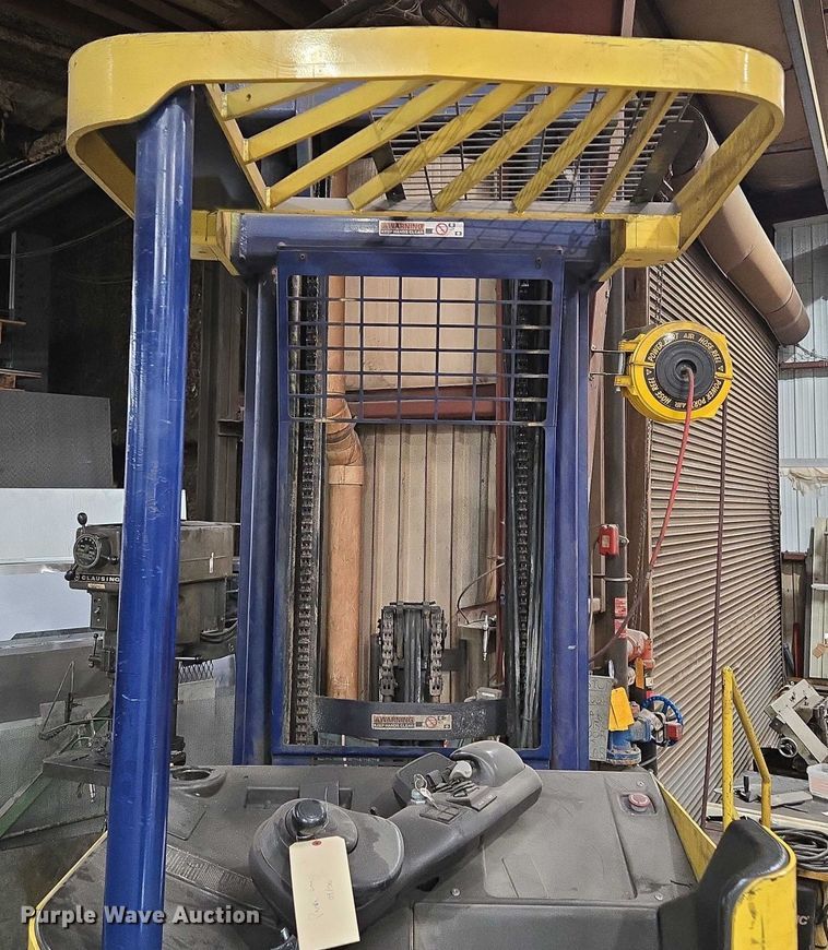 image for item EM7487 Komatsu FR18S-2A reach truck 