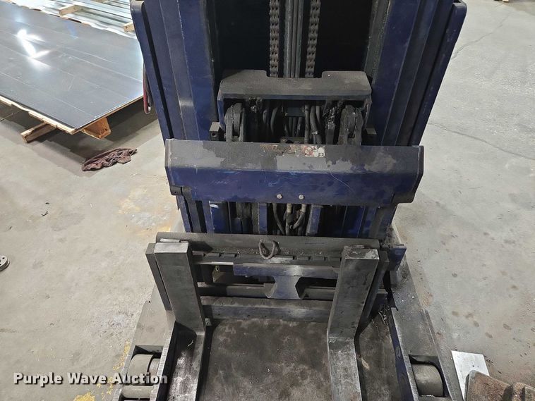 image for item EM7487 Komatsu FR18S-2A reach truck 