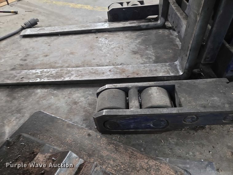 image for item EM7487 Komatsu FR18S-2A reach truck 