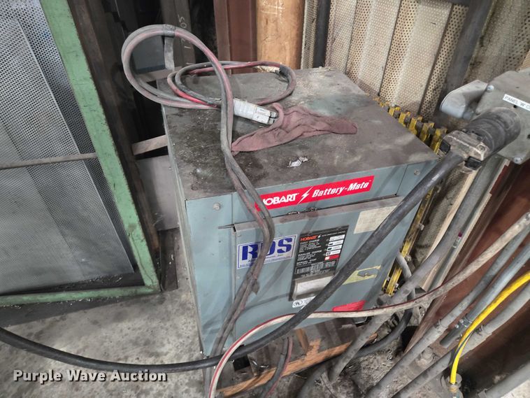 image for item EM7487 Komatsu FR18S-2A reach truck 