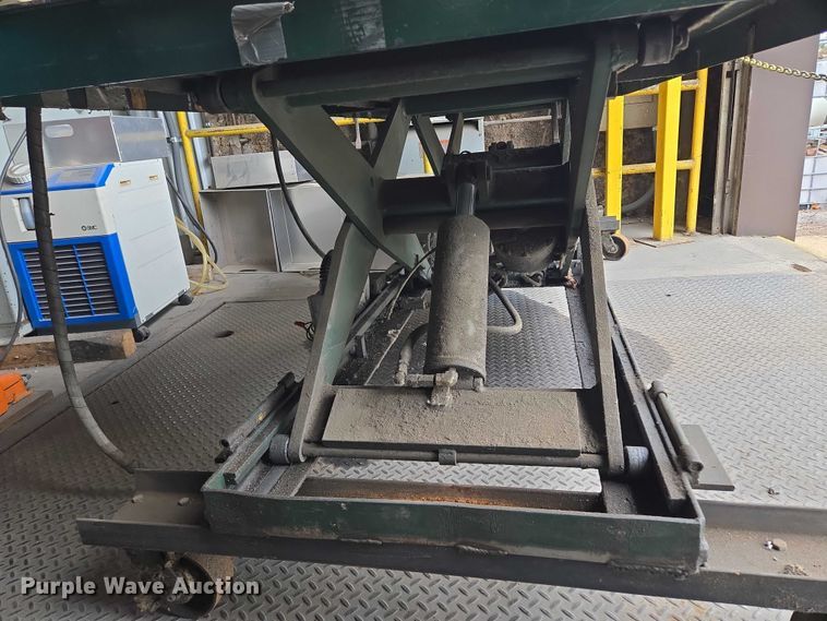 image for item EM7488 Hydraulic lift table