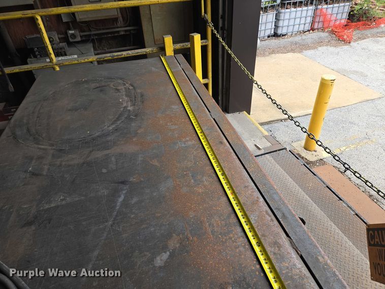 image for item EM7488 Hydraulic lift table