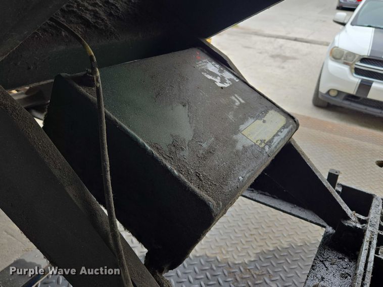 image for item EM7488 Hydraulic lift table