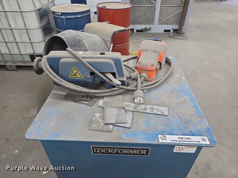 image for item EM7490 LockFormer bender