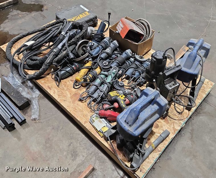 image for item EM7491 Tools