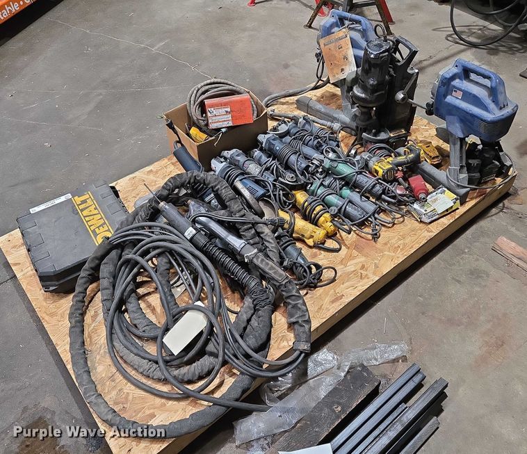 image for item EM7491 Tools