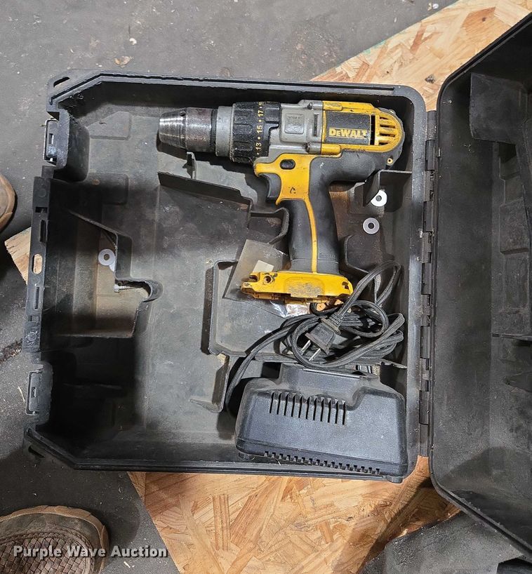 image for item EM7491 Tools