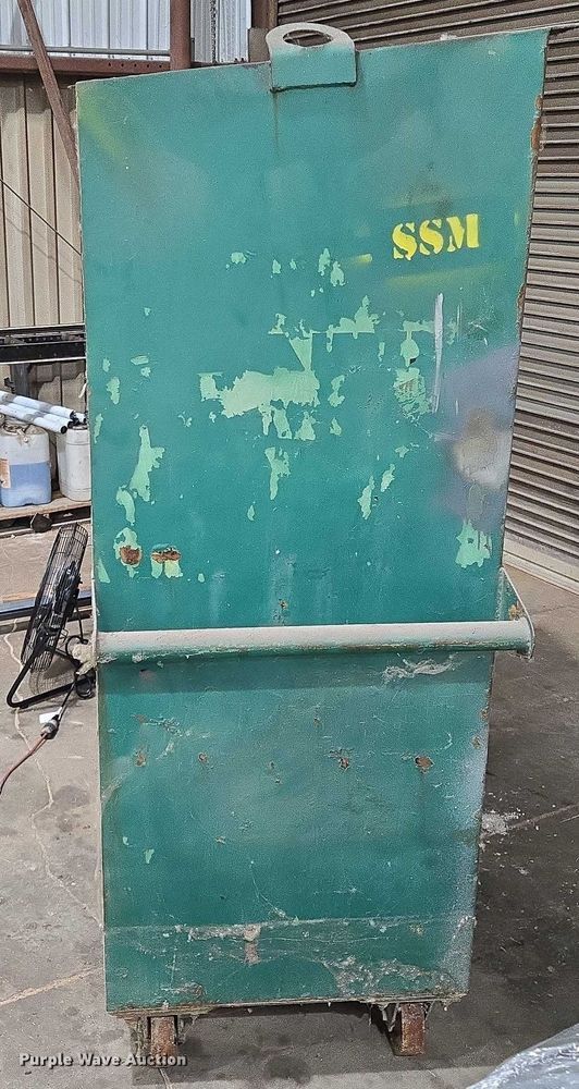 image for item EM7492 Cabinet