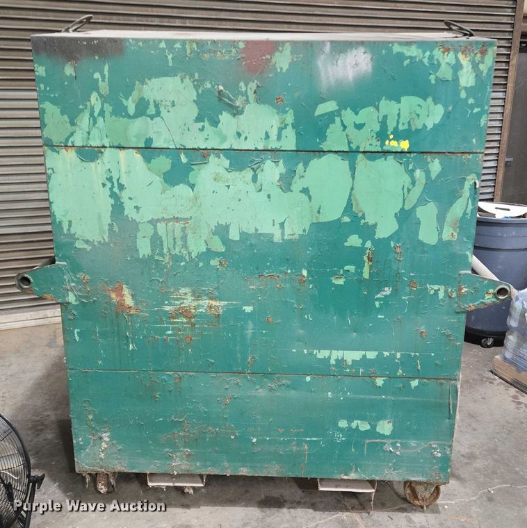 image for item EM7492 Cabinet