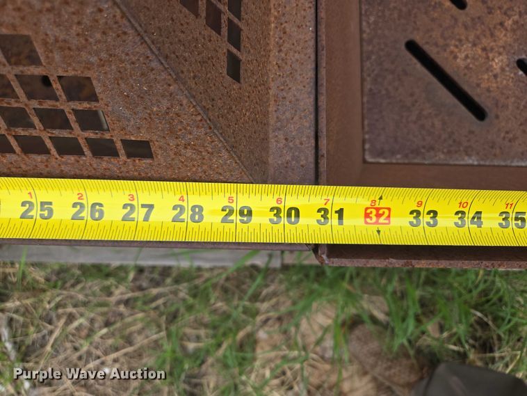 image for item EM7494 Metal