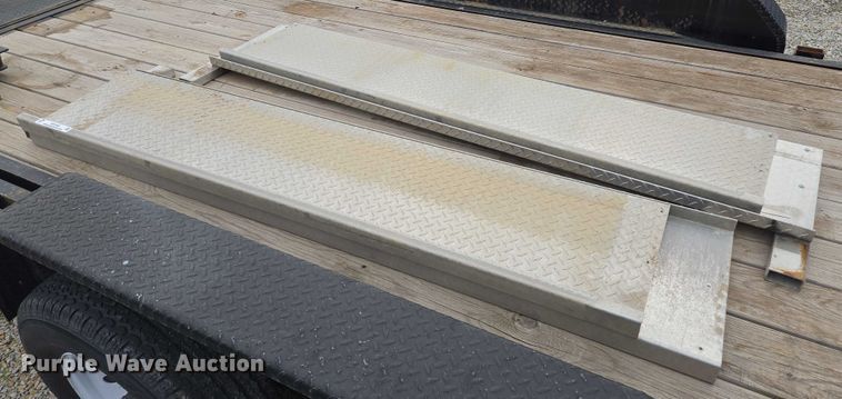 image for item EM7495 Trailer side panels