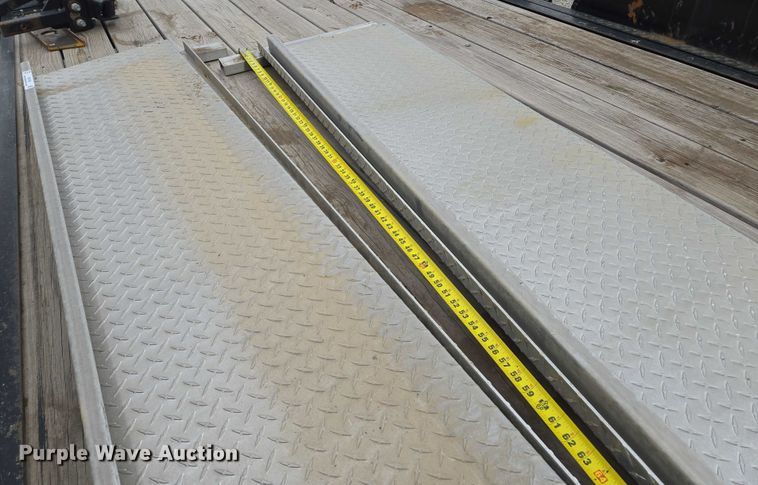 image for item EM7495 Trailer side panels