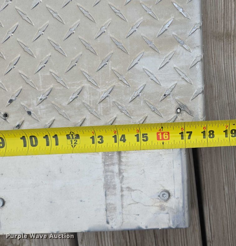 image for item EM7495 Trailer side panels