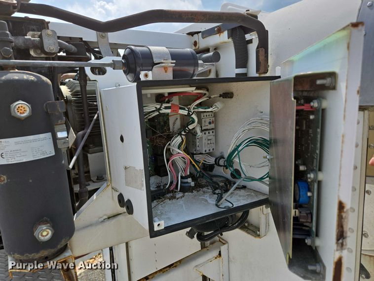 image for item EN3802 Morgan GVSR09726102 box truck bed