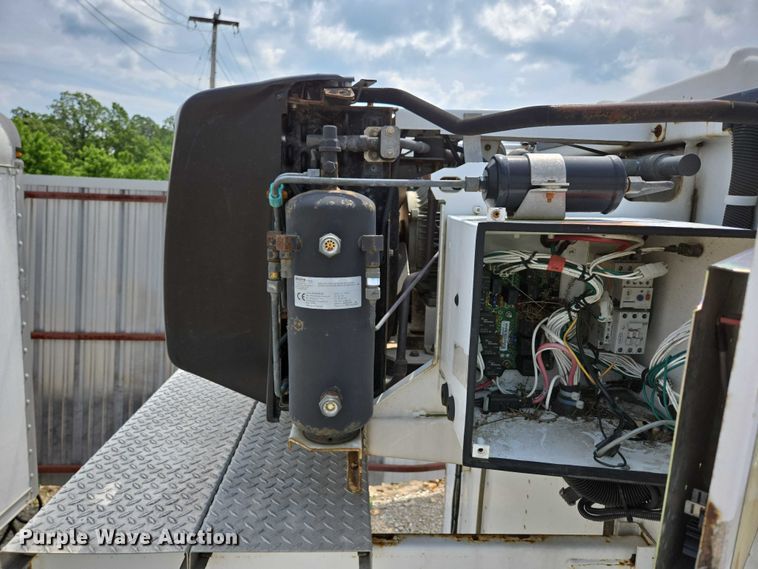 image for item EN3802 Morgan GVSR09726102 box truck bed